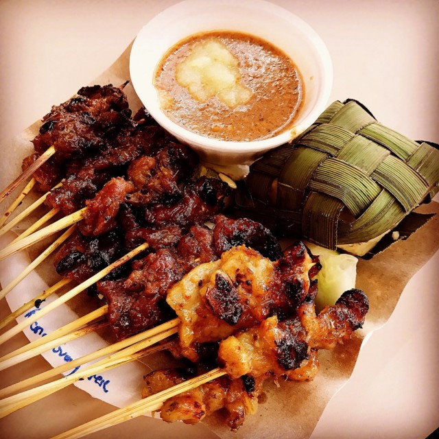 Chicken & Mutton Satay (鸡肉与羊肉沙爹）