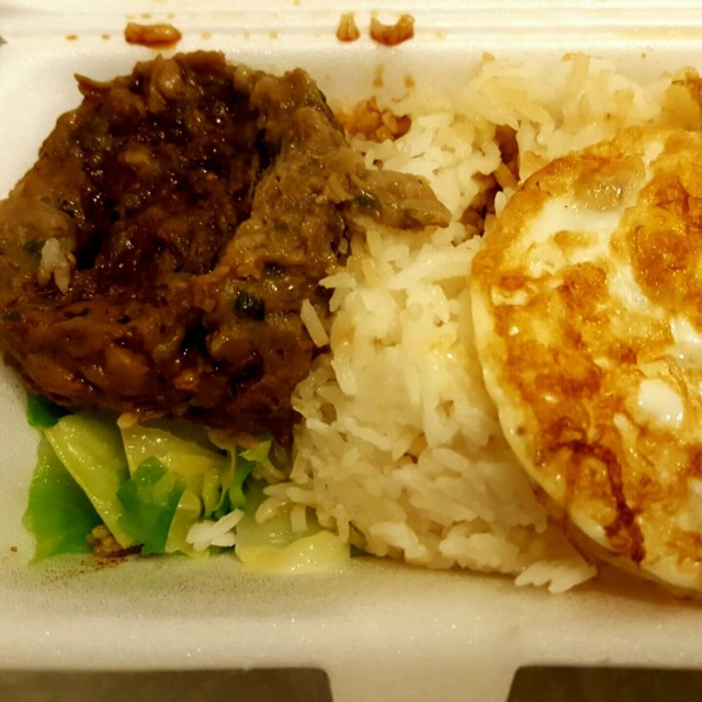 雞蛋牛肉飯