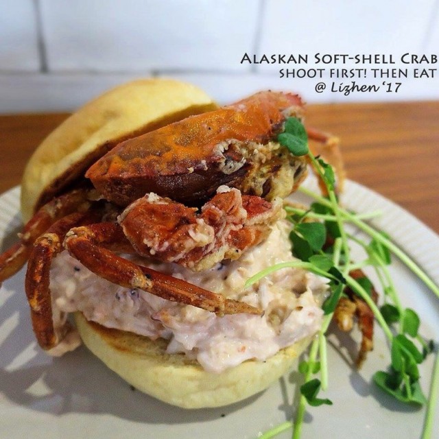Alaskan Soft-shell Crab Bun