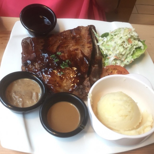 1/2 Pork Rib with Mushroom Sauce