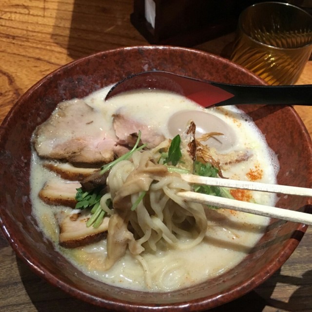 Deluxe ramen of chicken potage