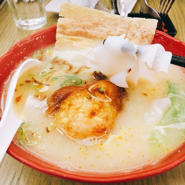 Signature Roasted Chicken Thigh & Shrimp Dumplings Soup noodles