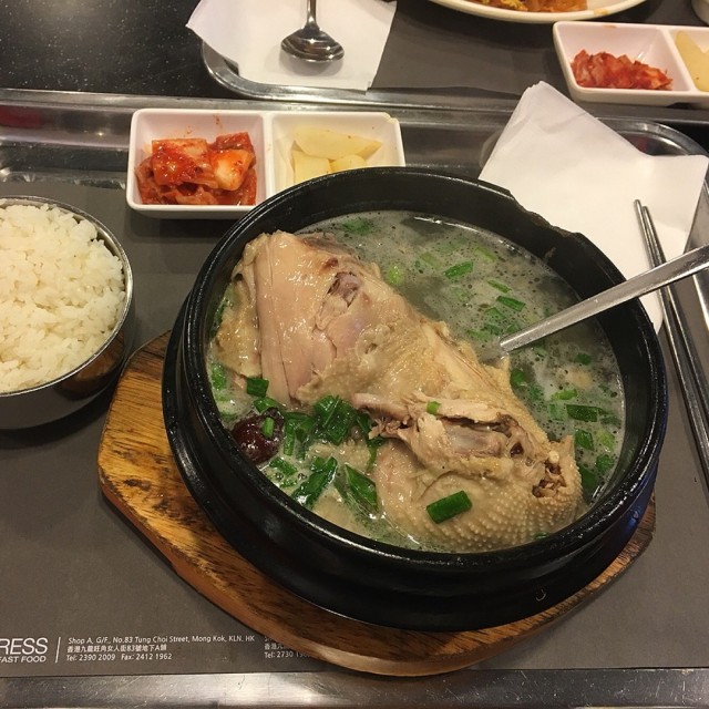 人蔘雞湯