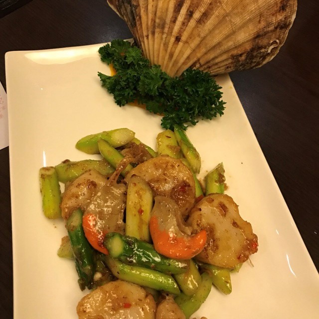 Fresh Scallop 炒 XO 芦笋