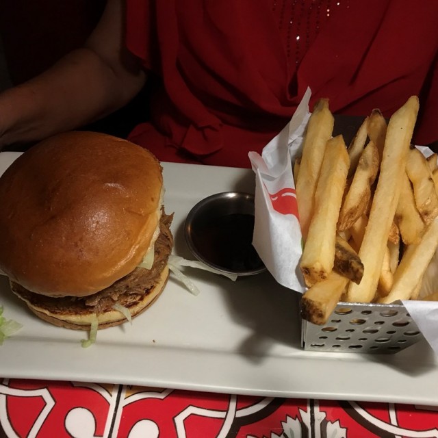 Pulled Pork Burger
