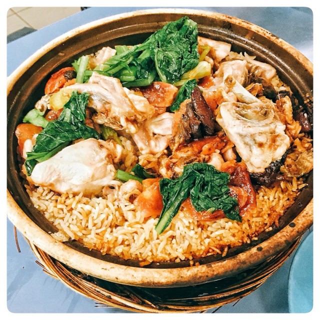 Chicken Claypot Rice