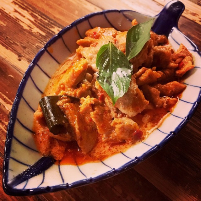 Paneng Moo (Special Dry Curry with Pork)