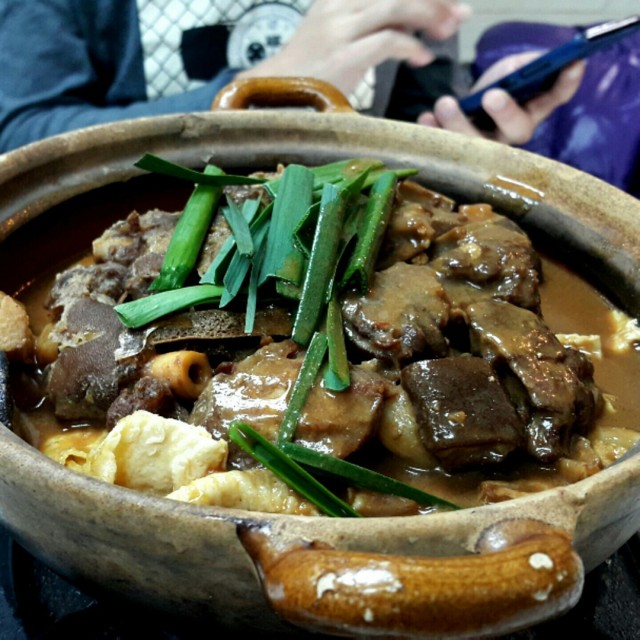 味道唔錯，可惜羊肉唔掂，很懷念以前的黑草羊腩煲。#晚餐 #中菜