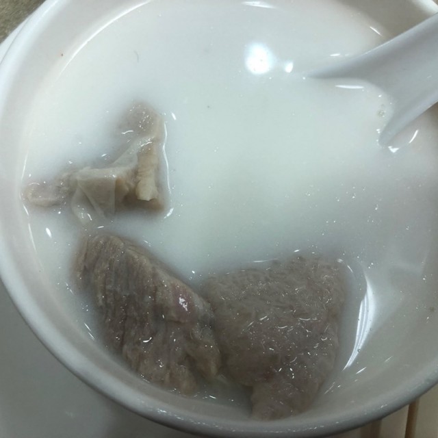 個湯好滑， 不過唔夠豬肺味