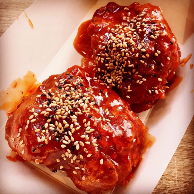 2pcs Chicken with Swicy Sauce 