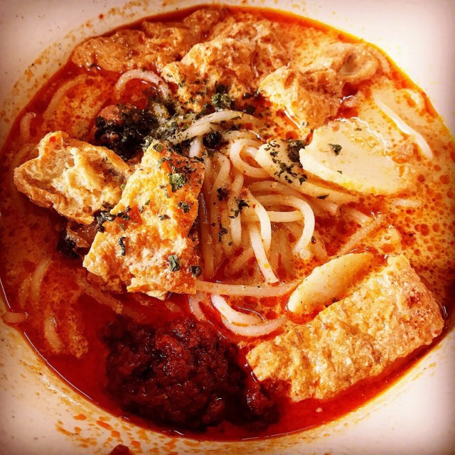 Laksa (叻沙）