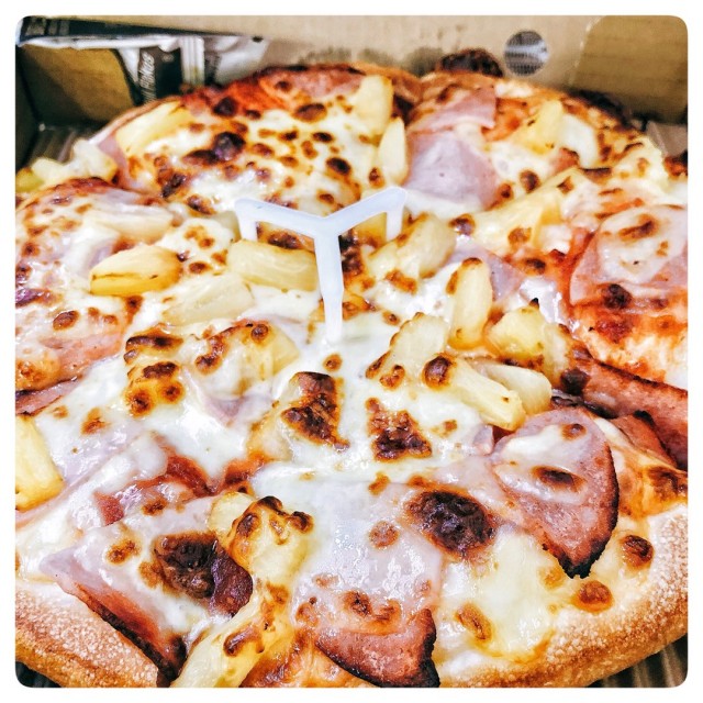 Hawaiian Pizza