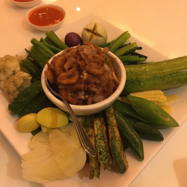 น้ำพริกกุ้งเสียบ