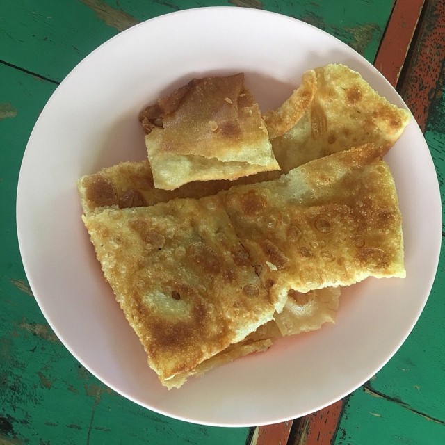 โรตีกรอบ