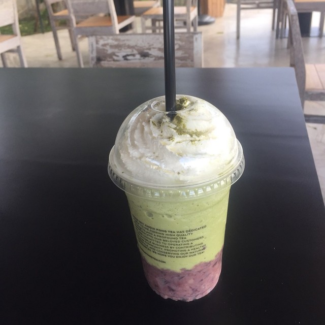 Green tea frappe with red bean