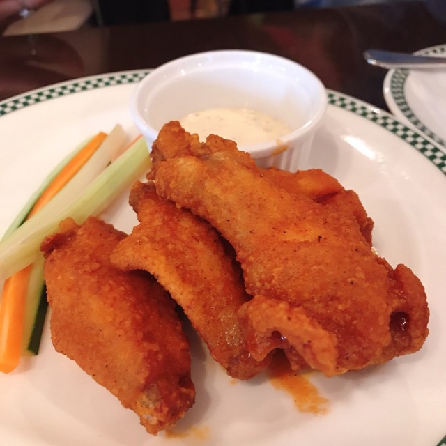 Buffalo chicken wings