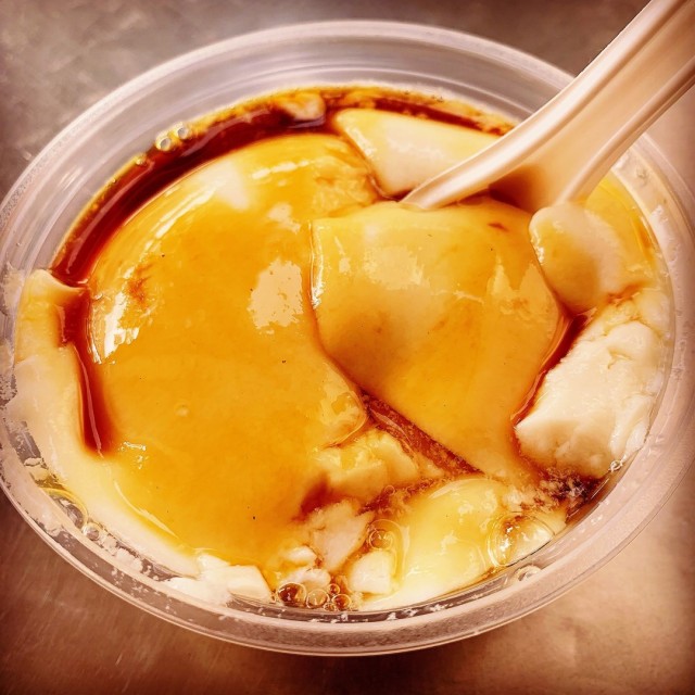Beancurd with Gula Malacca (椰糖豆花)