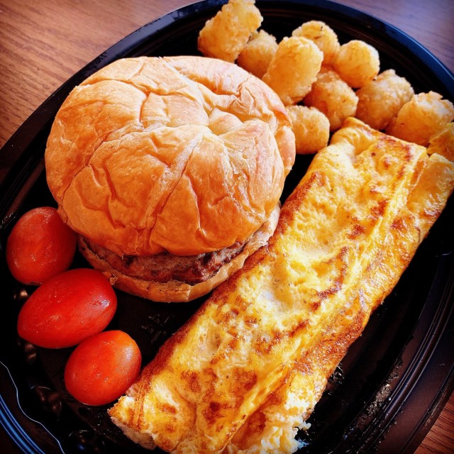 Turkey Ham & Cheese Omelette Platter Meal