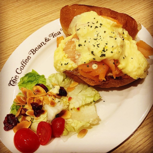 Salmon Brioche Eggs Ben