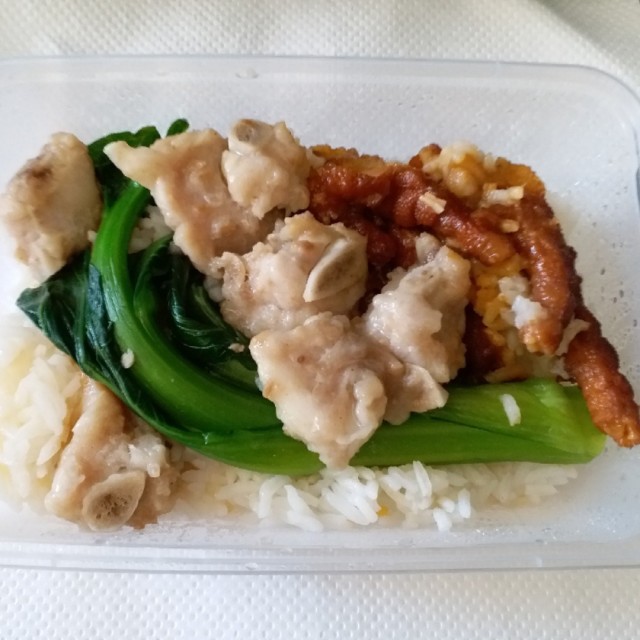 鳳爪排骨飯